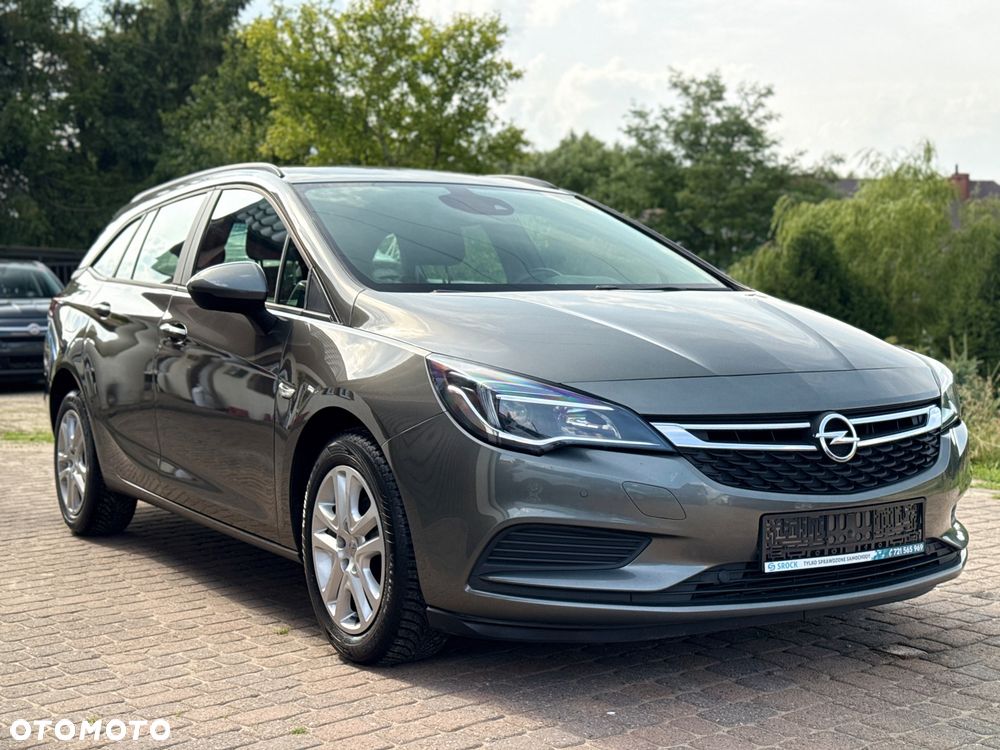Opel Astra 1.6 CDTI Enjoy S&S - 1