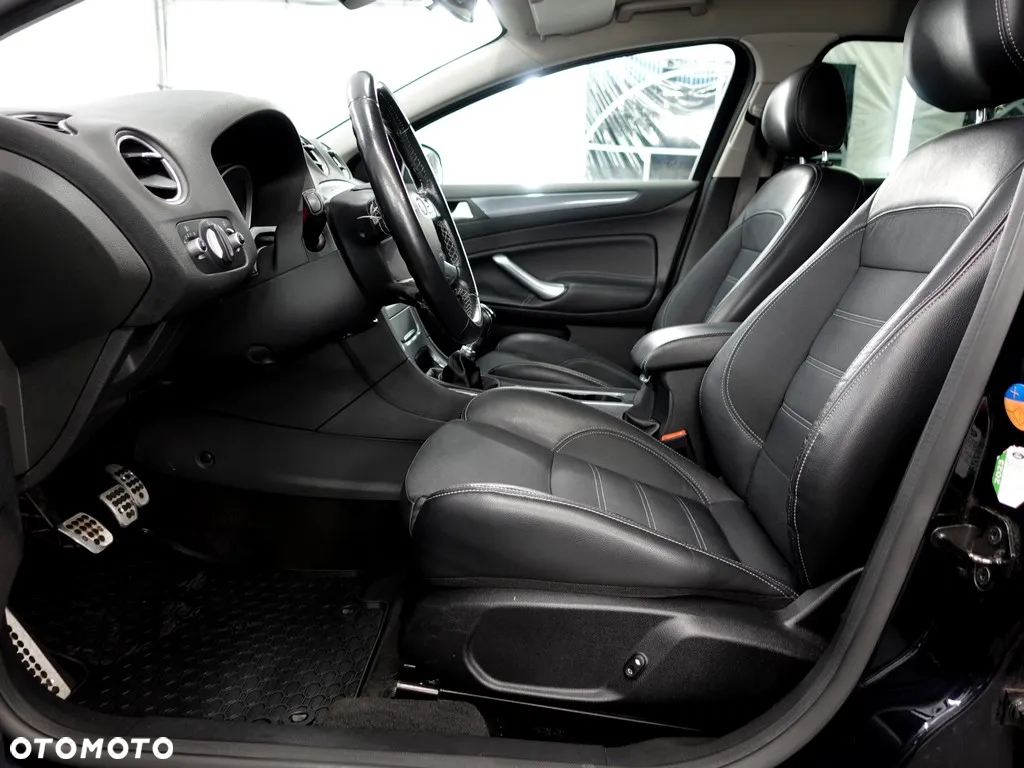 Ford Mondeo - 18