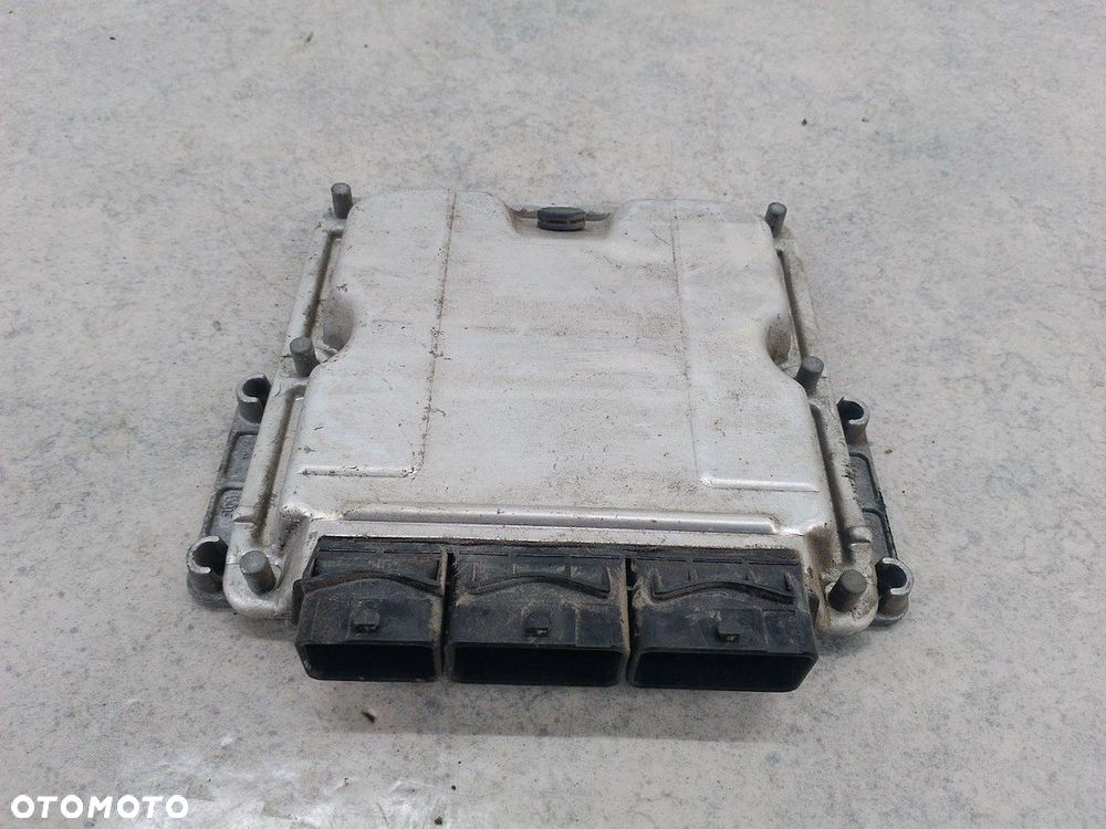 STEROWNIK RENAULT TRAFIC II HOM8200051608 8200118526 0281010632  BOSCH 1.9 - 3
