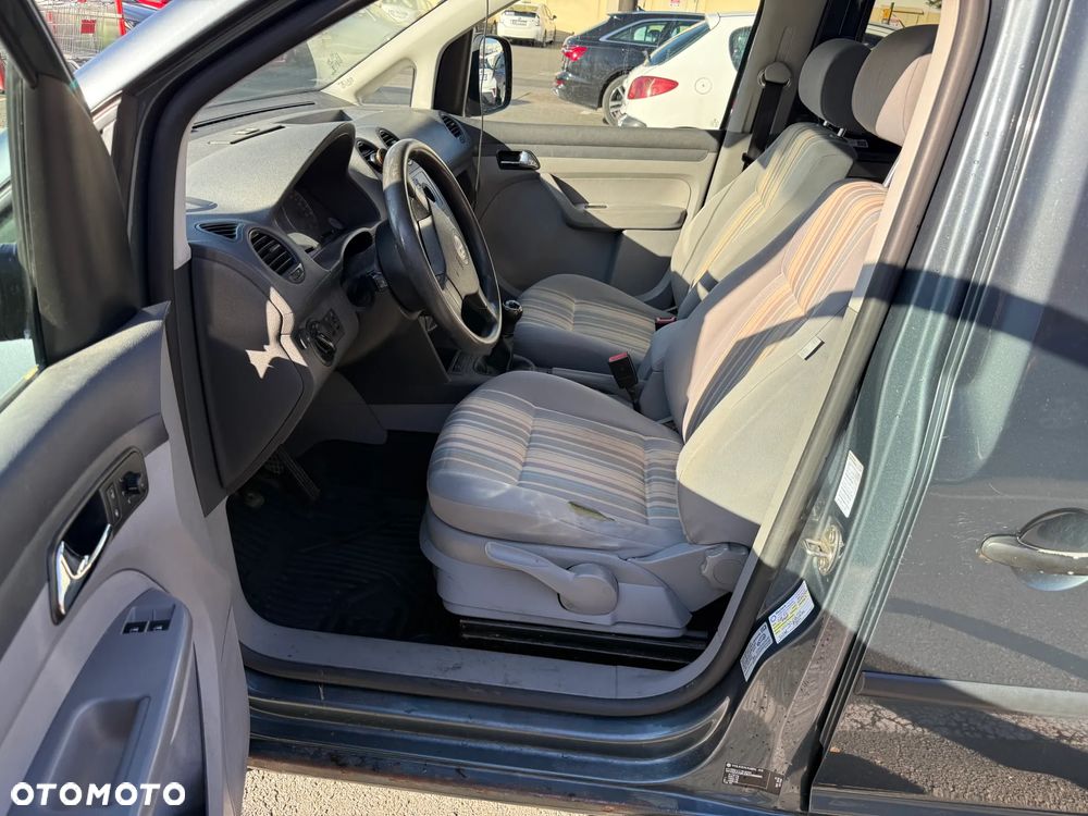 Volkswagen Caddy Life - 18