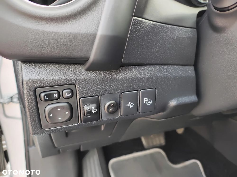 Toyota Auris Hybrid 135 Premium - 17