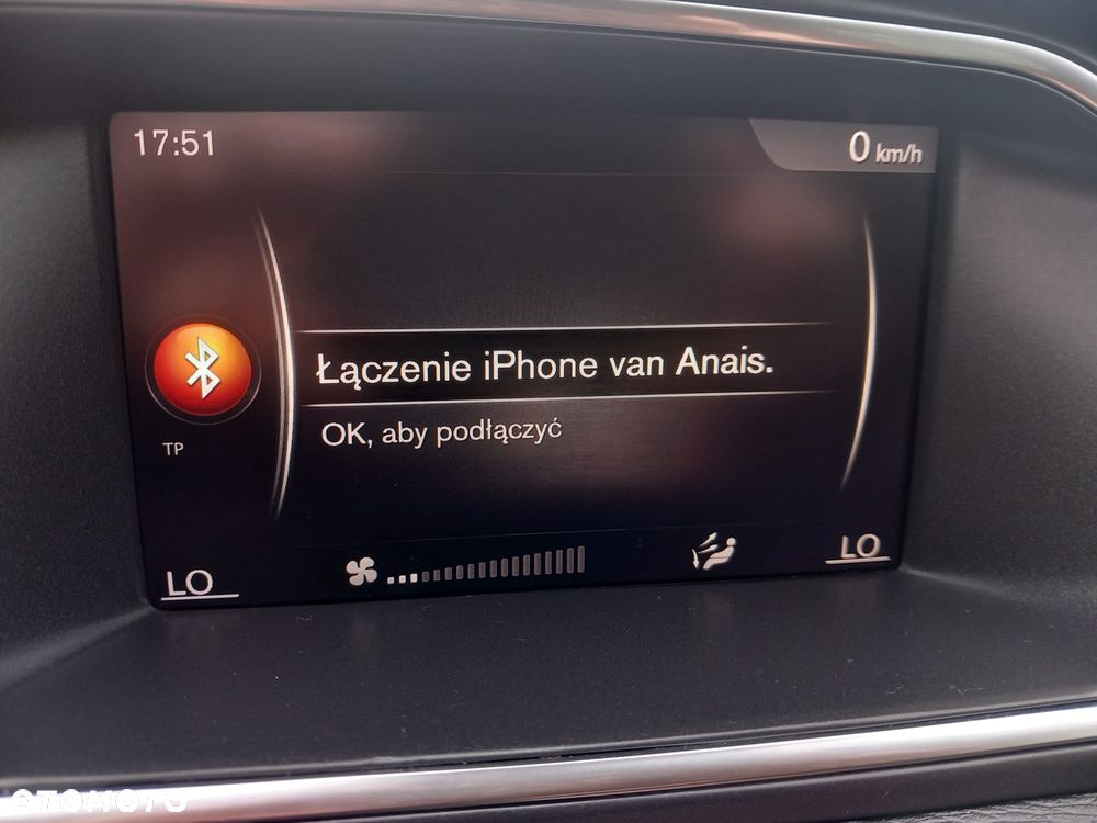 Volvo V40 D2 Kinetic - 26