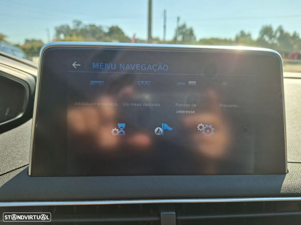 Peugeot 3008 PureTech 130 Stop & Start GPF Allure - 44