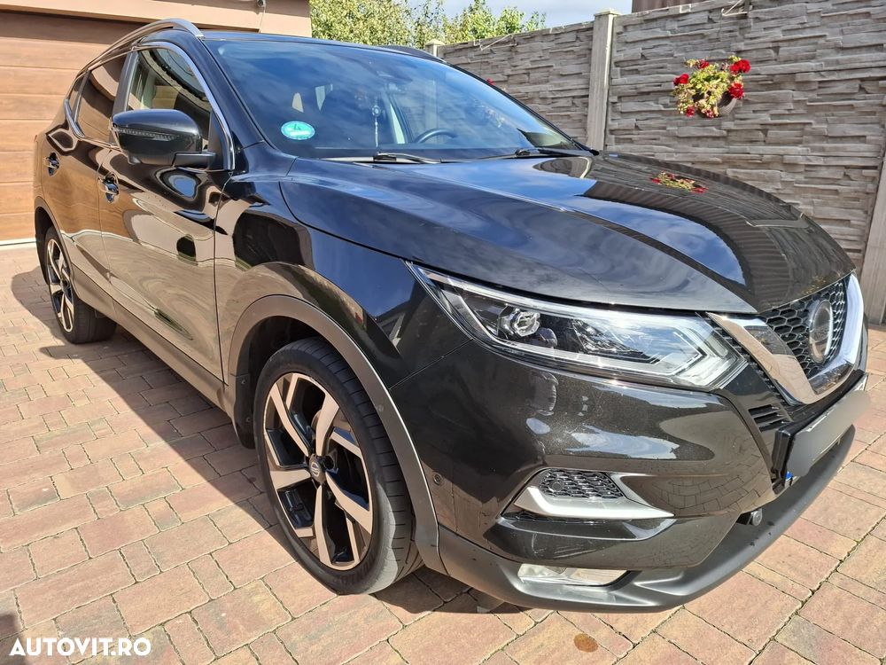Nissan Qashqai 1.7 dCi Xtronic ALL-MODE 4x4i TEKNA - 1