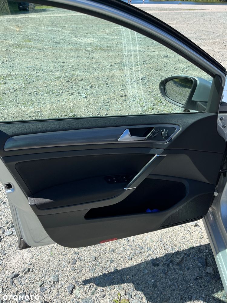 Volkswagen Golf 1.6 TDI BMT Comfortline - 14