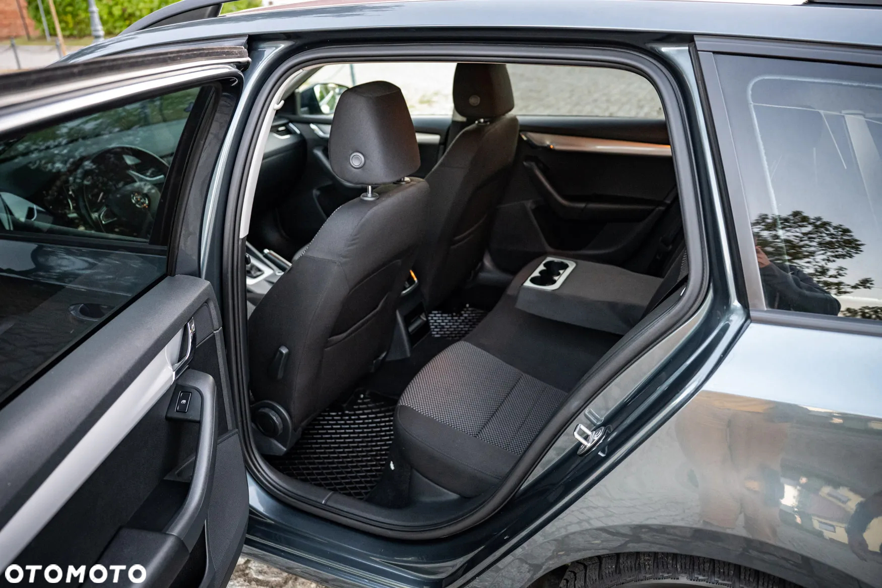 Skoda Octavia 2.0 TDI Ambition DSG - 17