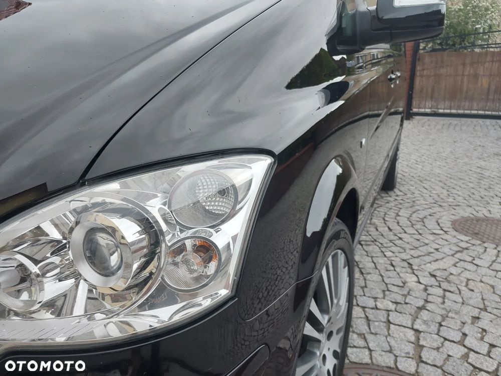 Mercedes-Benz Viano - 11
