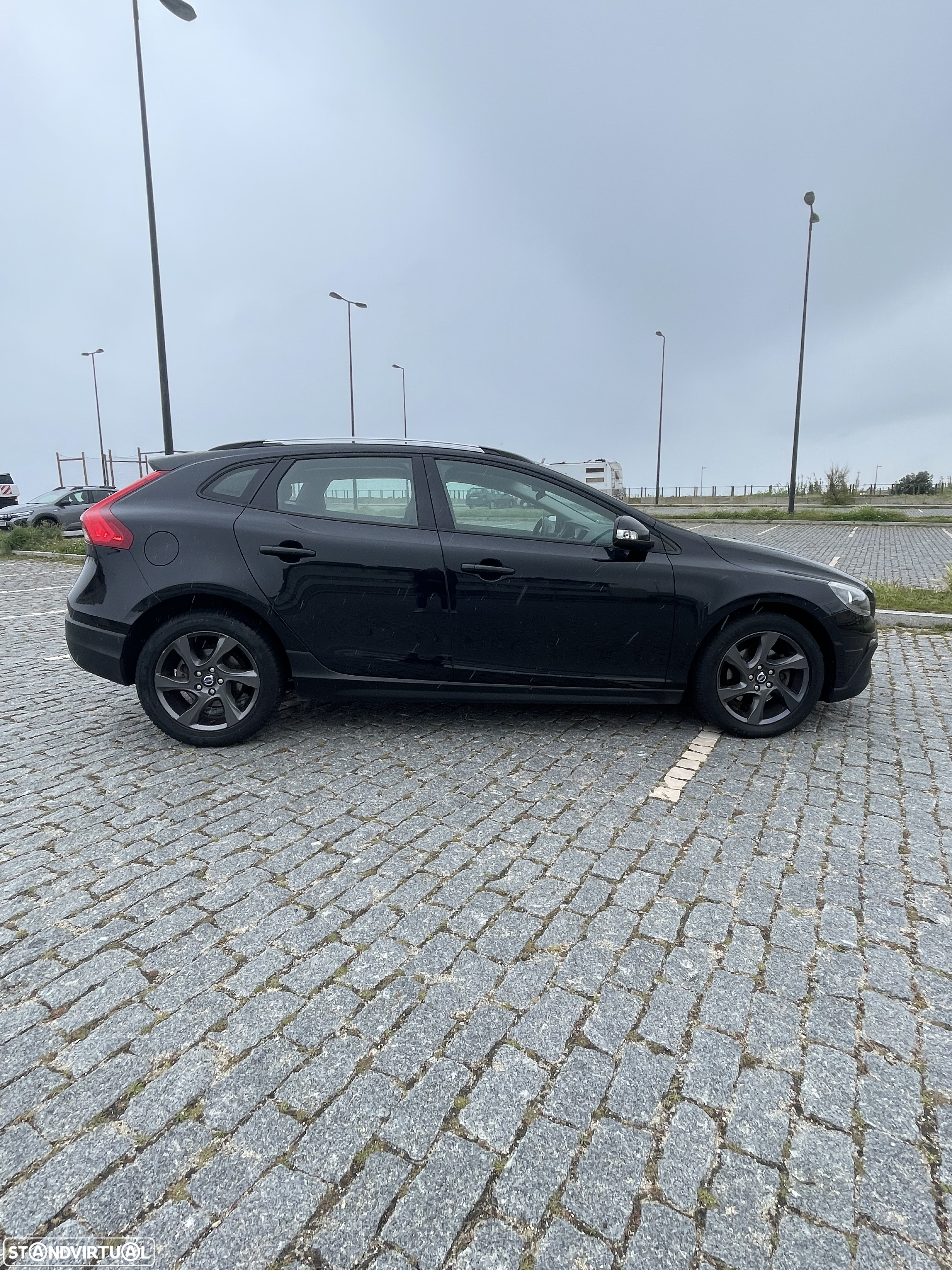 Volvo V40 Cross Country 1.6 D2 Momentum - 4