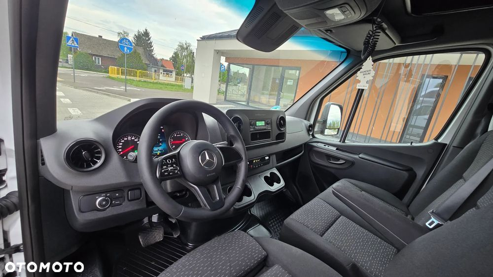 Mercedes-Benz SPRINTER 319 CDI 907 MAXI ❗️❗️ / AUTOMAT / ŁOPATKI / PODUSZKI PNEUMATYCZNE / KONTENER 10EP JEGGER / FULL OPCJA  / LEDY / XENON / WEBASTO / KONTENER MEBLOWY / RAMA / LAWETA / SALON POLSKA ❗❗ - 28