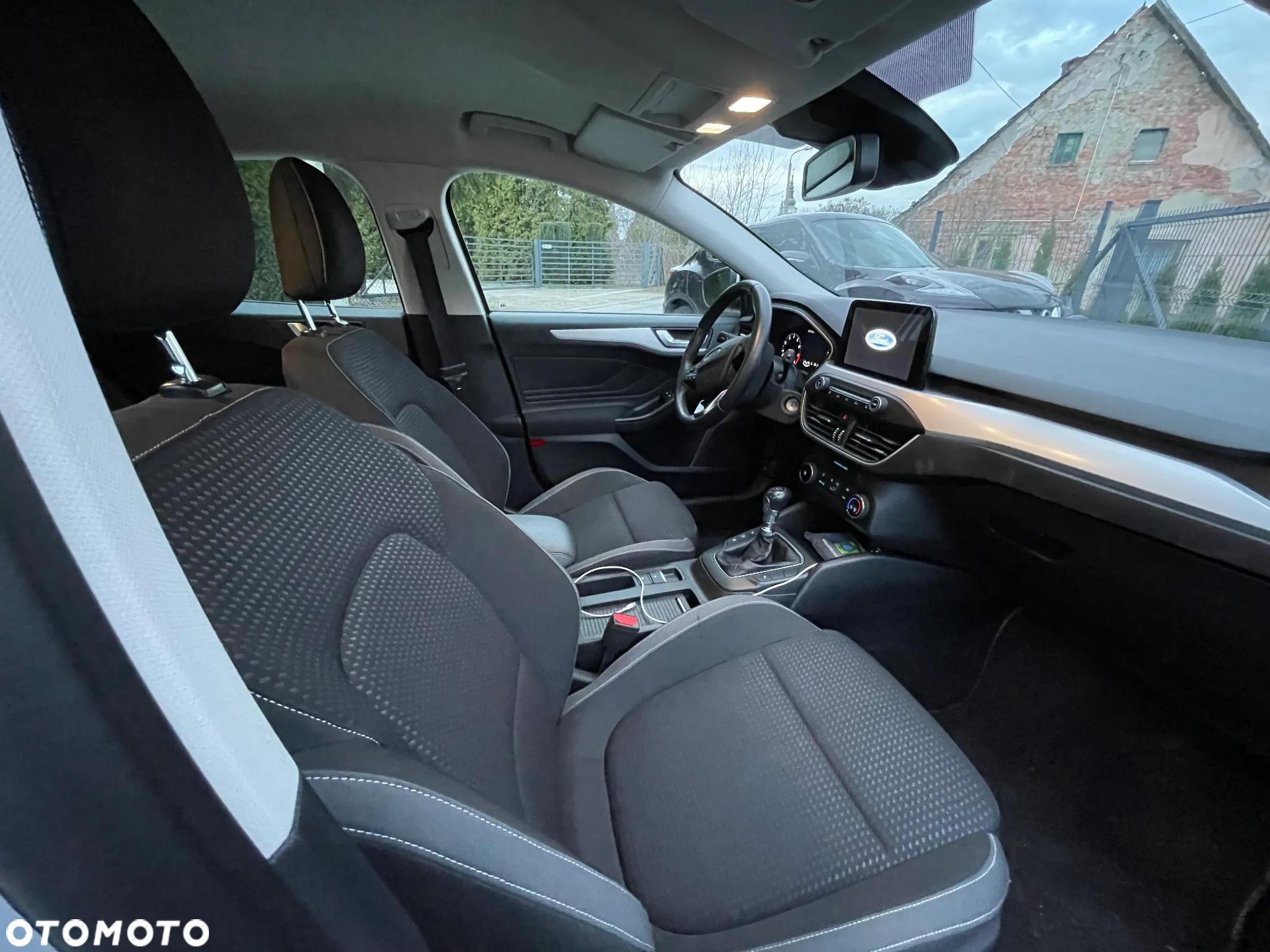 Ford Focus - 11