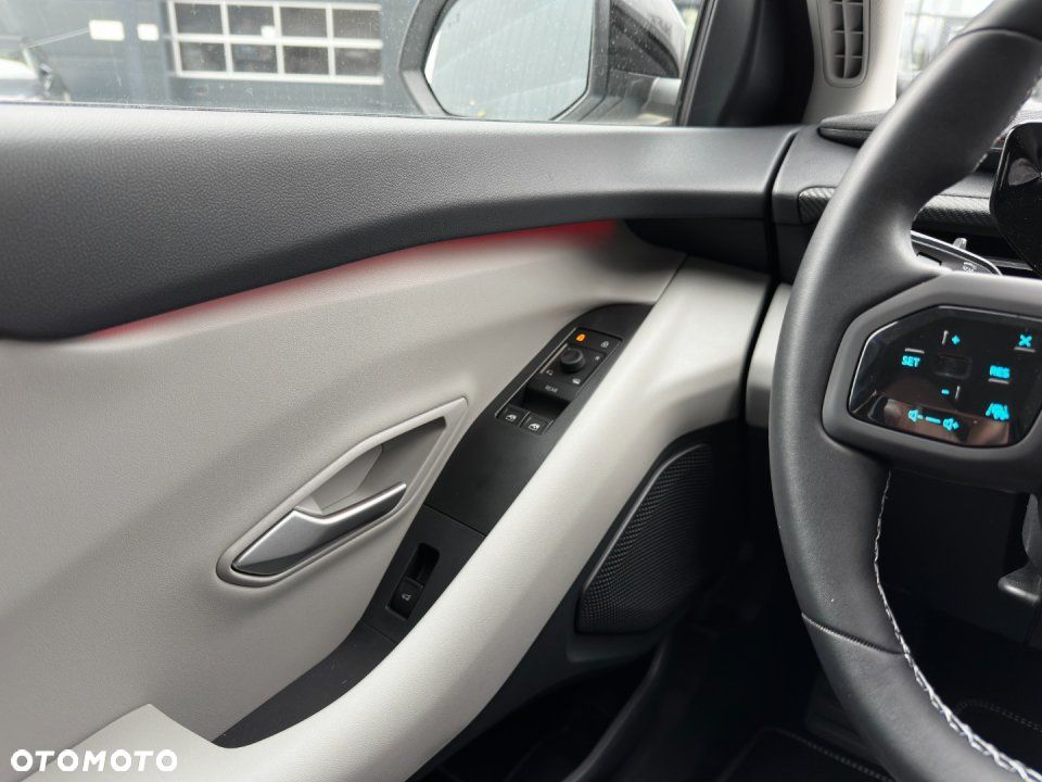 Ford Explorer - 22