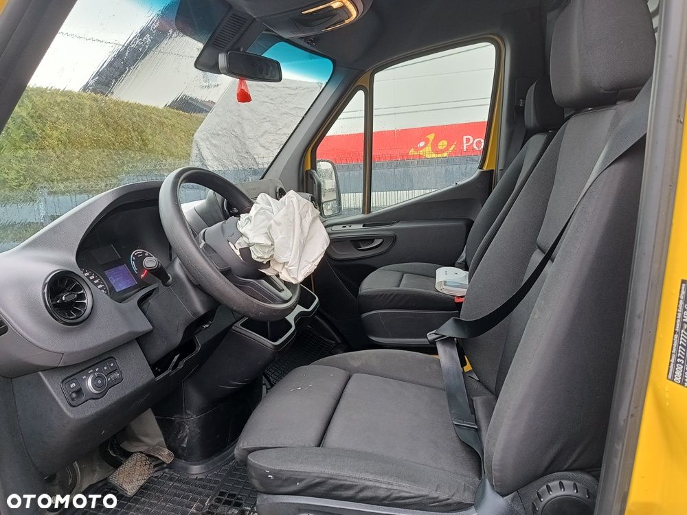 Mercedes-Benz Sprinter - 8