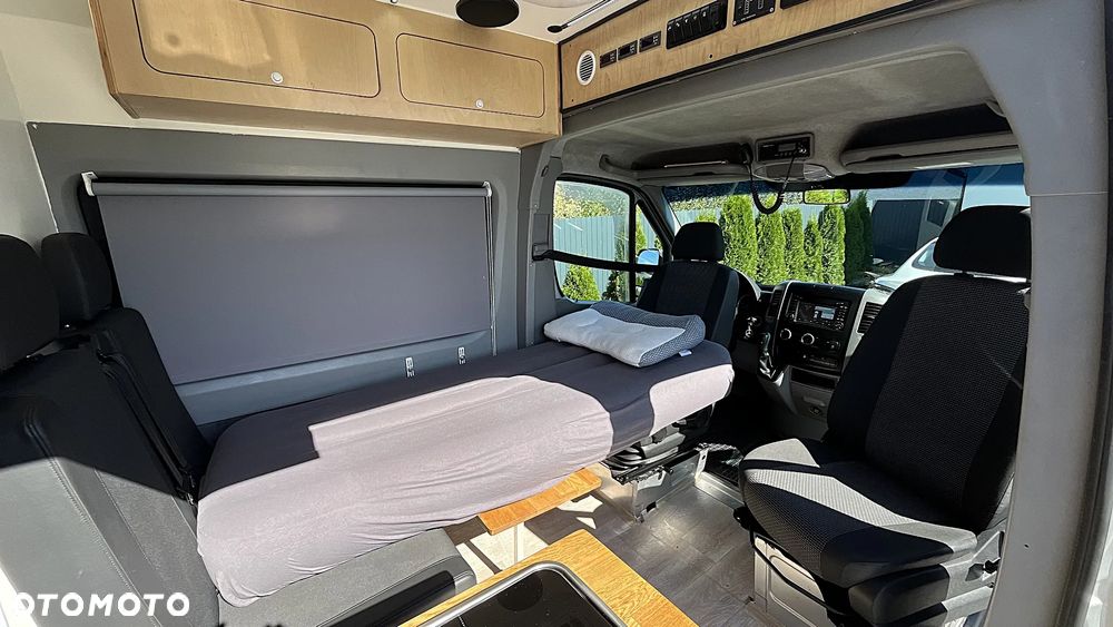 Mercedes-Benz Sprinter 319 Automat Kamper 3.0 v6 4 osoby - 17