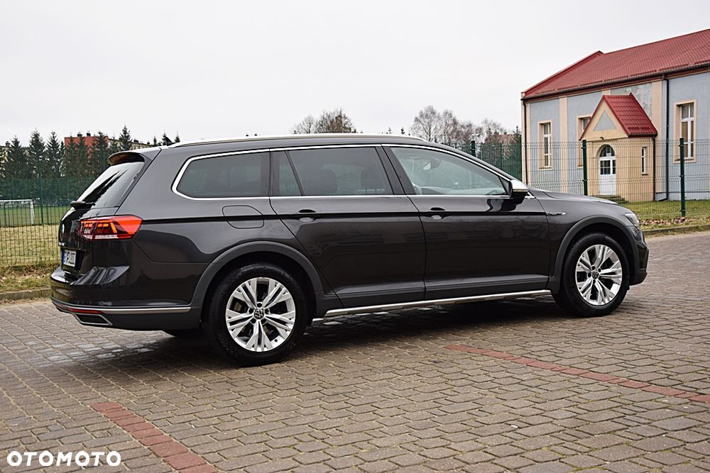 Volkswagen Passat Alltrack 2.0 TDI SCR DSG 4Motion - 7