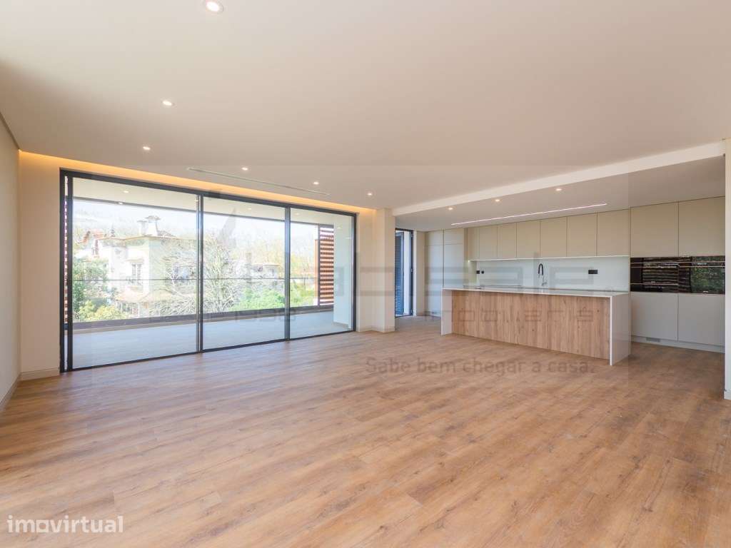 T4 com Terraço e Box em Condomínio de Luxo com Piscina, Ginásio e S... - Grande imagem: 4/49
