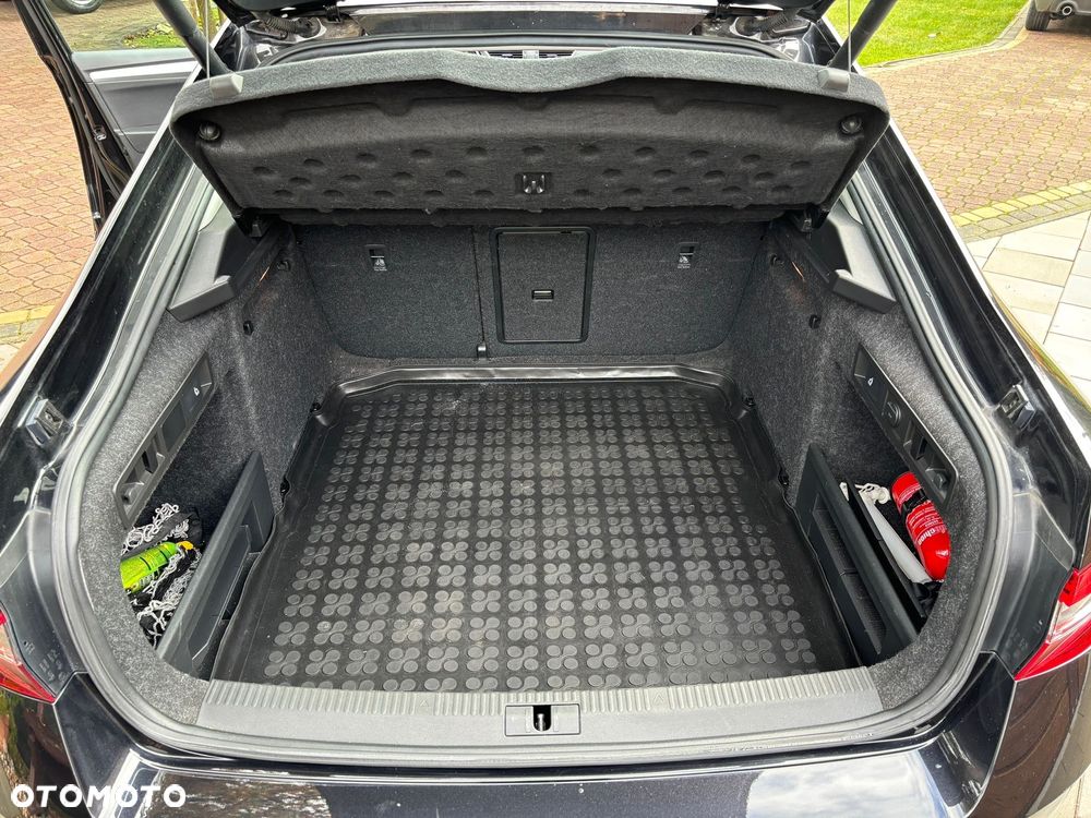 Skoda Superb 2.0 TDI Ambition DSG - 10