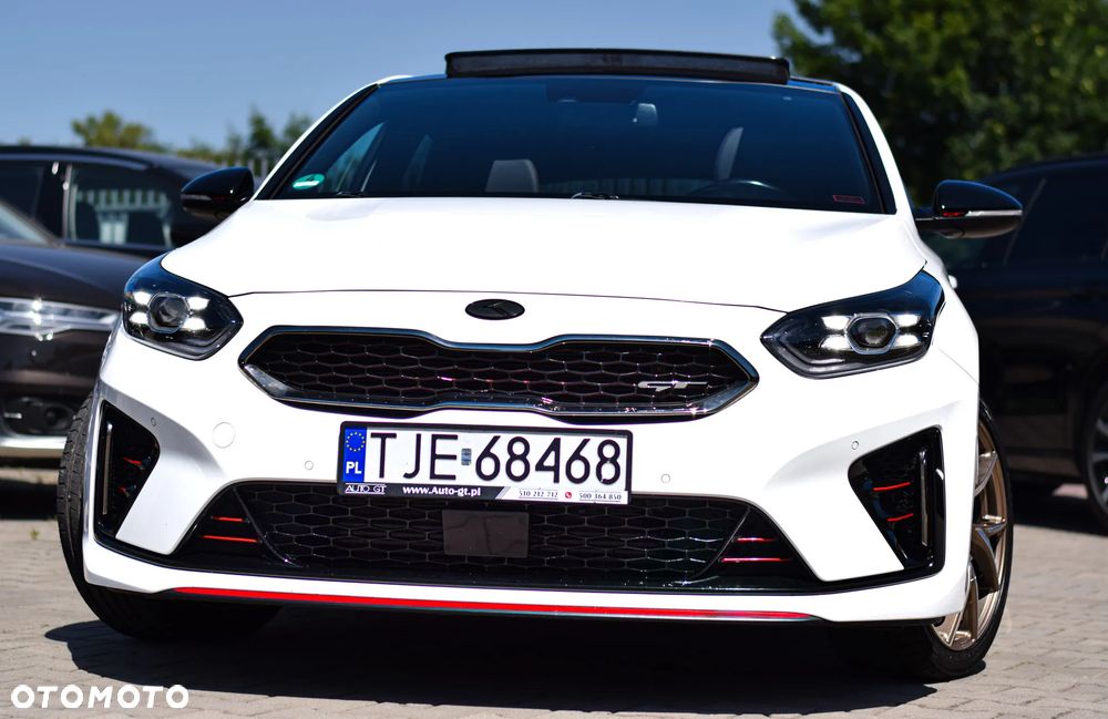 Kia ProCeed 1.6 T-GDI GT DCT - 27