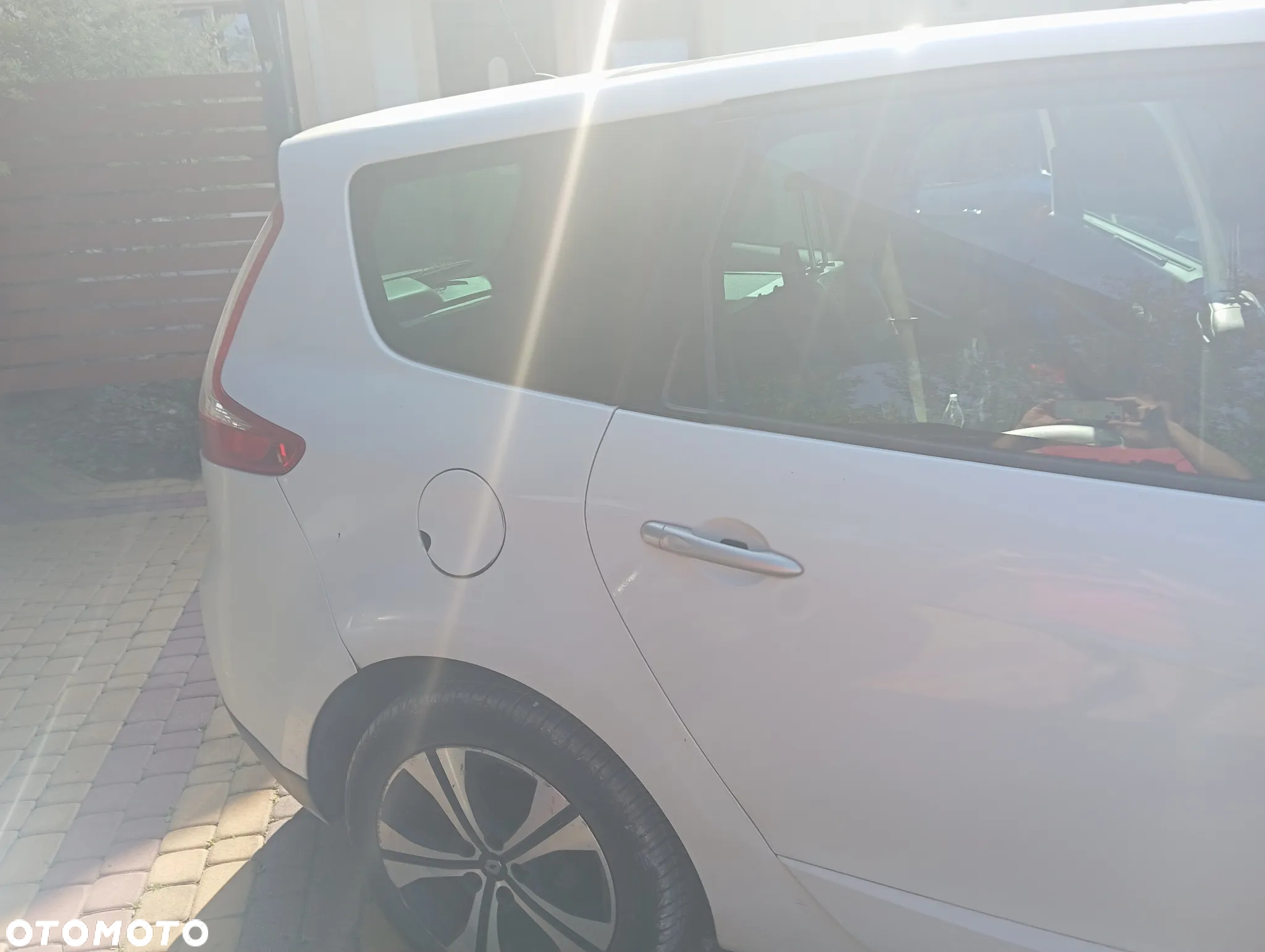 Renault Scenic 1.6 dCi Energy Bose Edition - 4