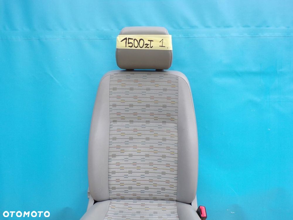 VW T5 Transporter 10- FOTEL PRZÓD PRAWY PALACE - 2