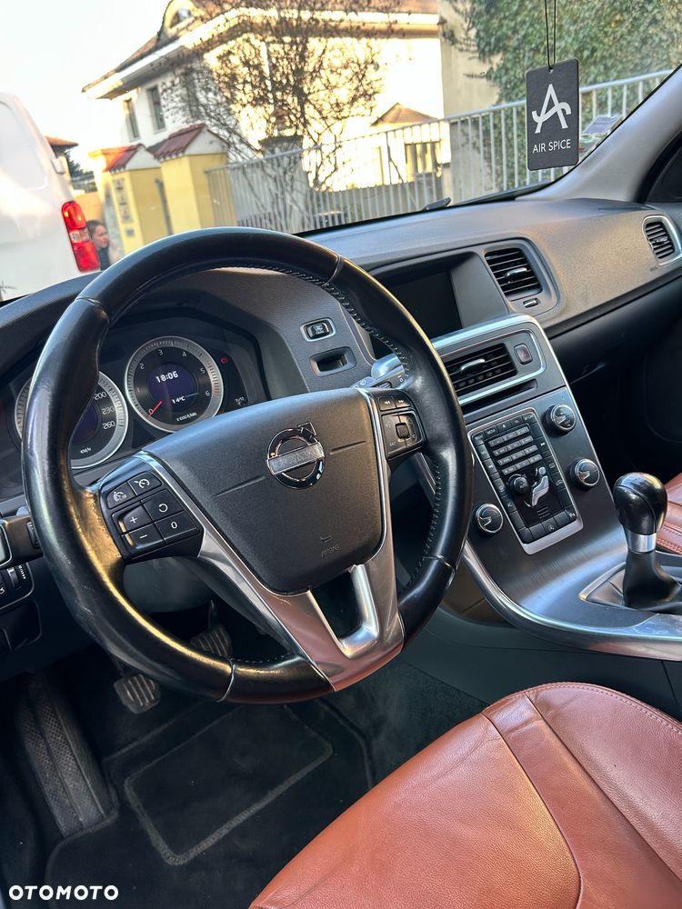 Volvo V60 D3 Summum - 20