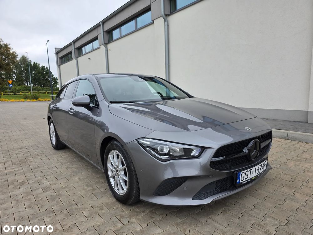 Mercedes-Benz CLA 180 d Shooting Brake 7G-DCT - 12