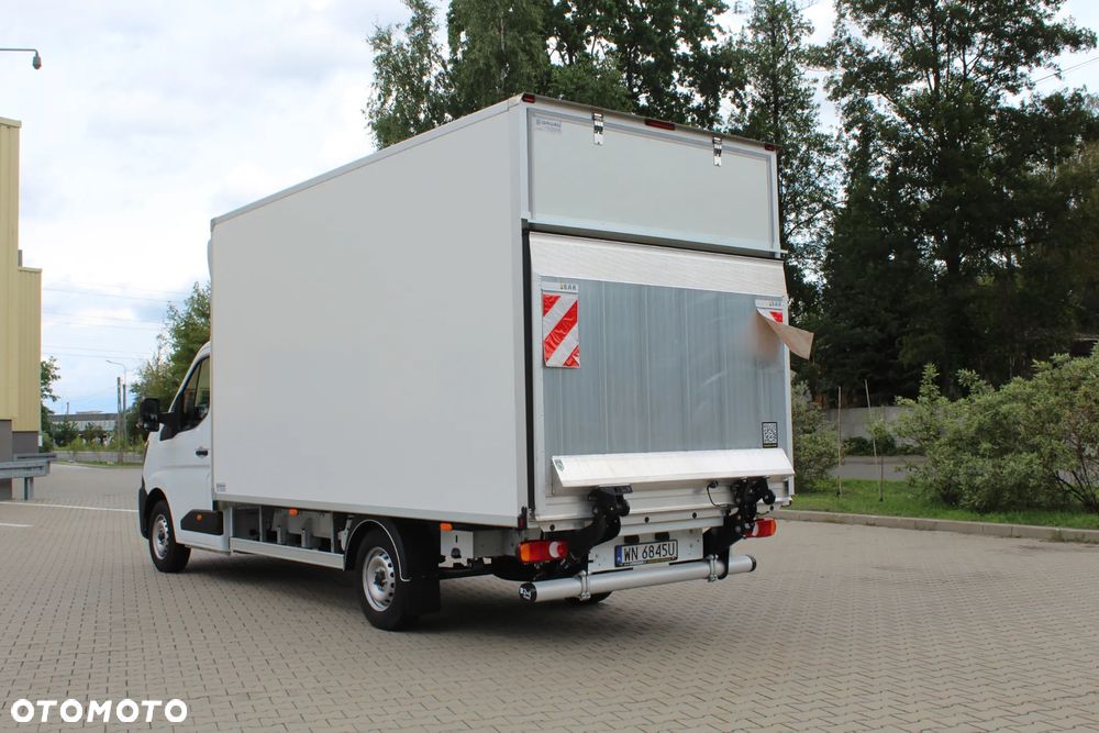 Renault Master kontener 9eup + winda BAR 750kg