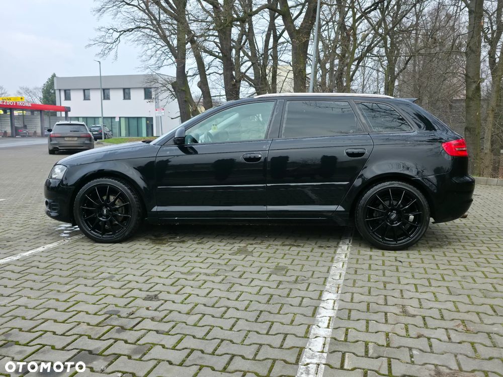 Audi A3 Sportback 2.0 TDI DPF Ambition - 4