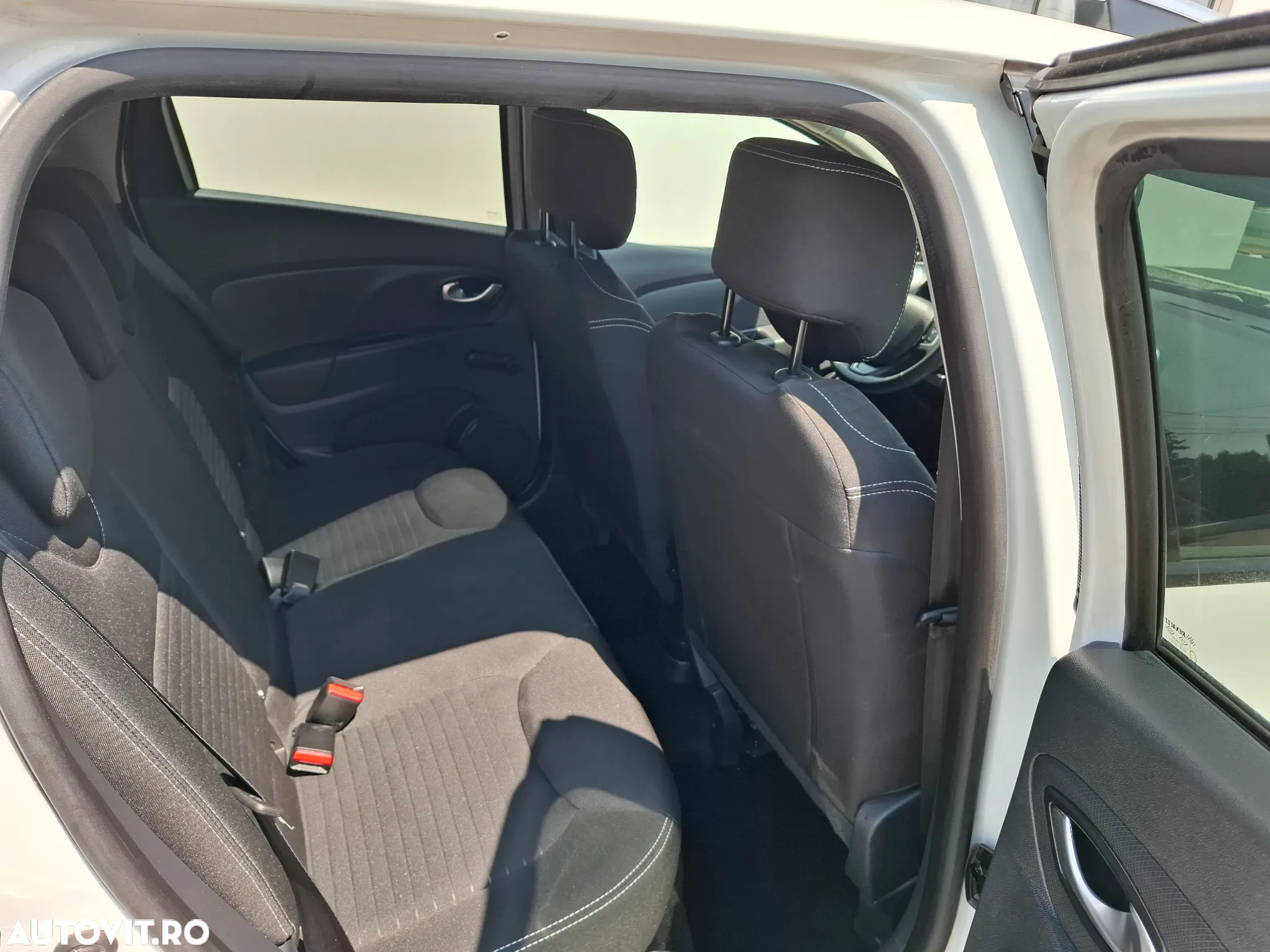 Renault Clio Estate 1.2 Life - 10