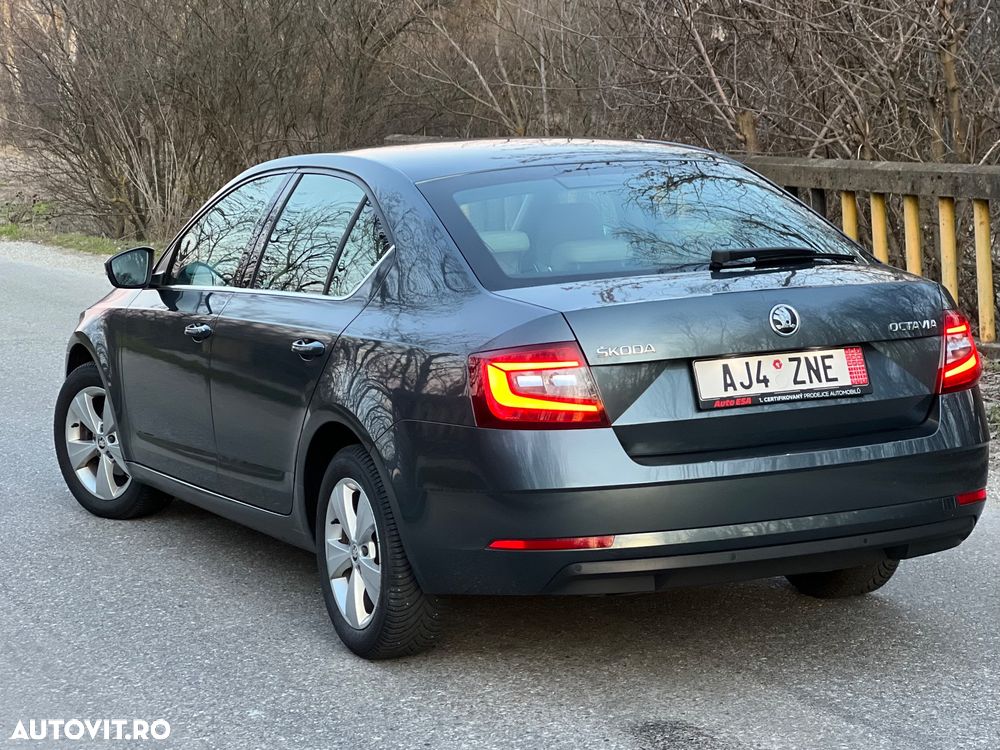 Skoda Octavia 1.6 TDI DSG Style - 5