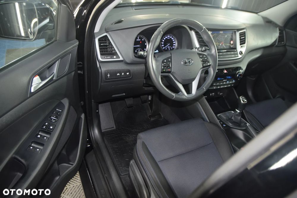 Hyundai Tucson 2.0 CRDi 4WD Automatik Advantage - 21
