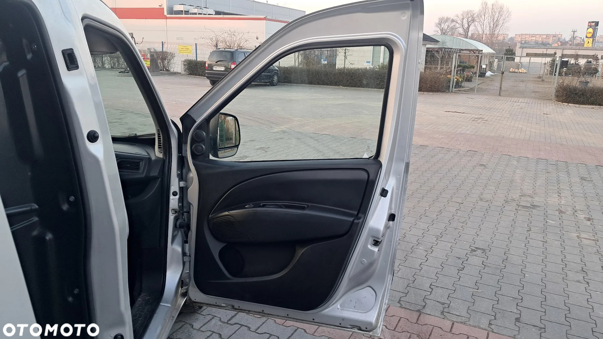 Opel COMBO - 9