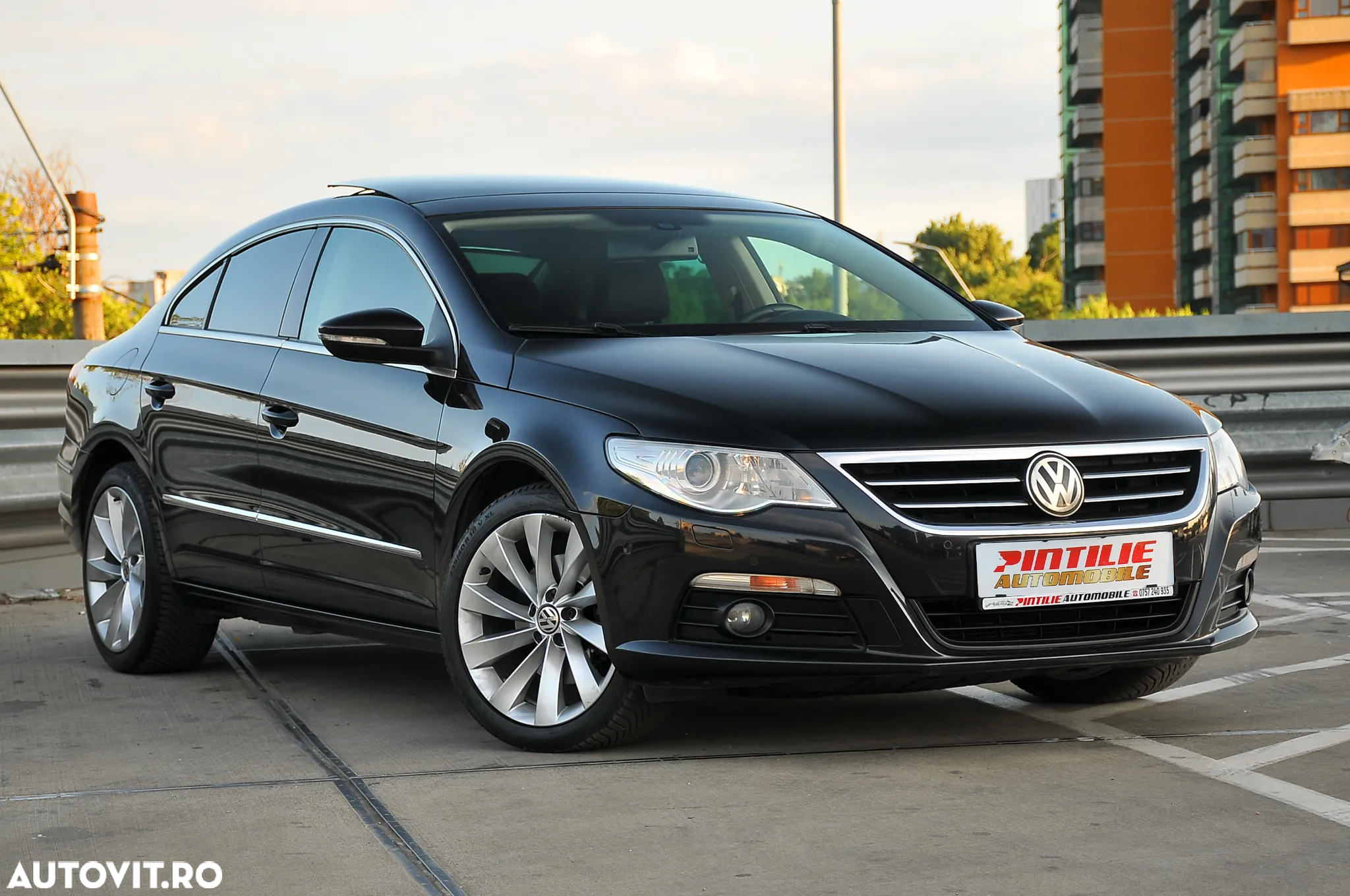 Volkswagen Passat CC 2.0 TDI BlueMotion Technology DSG Exclusive - 10