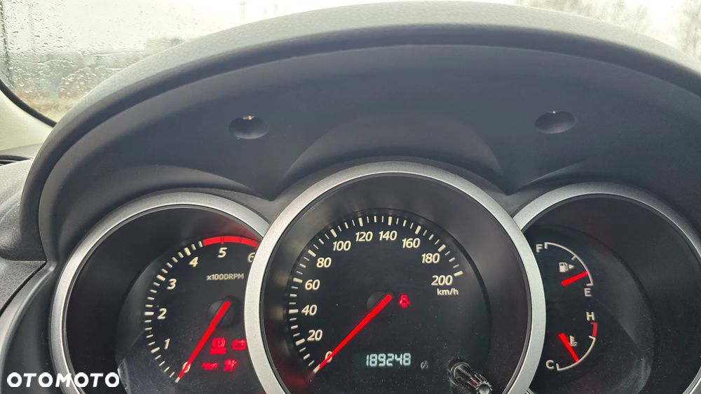 Suzuki Grand Vitara 1.9 DDiS Club DPF - 16