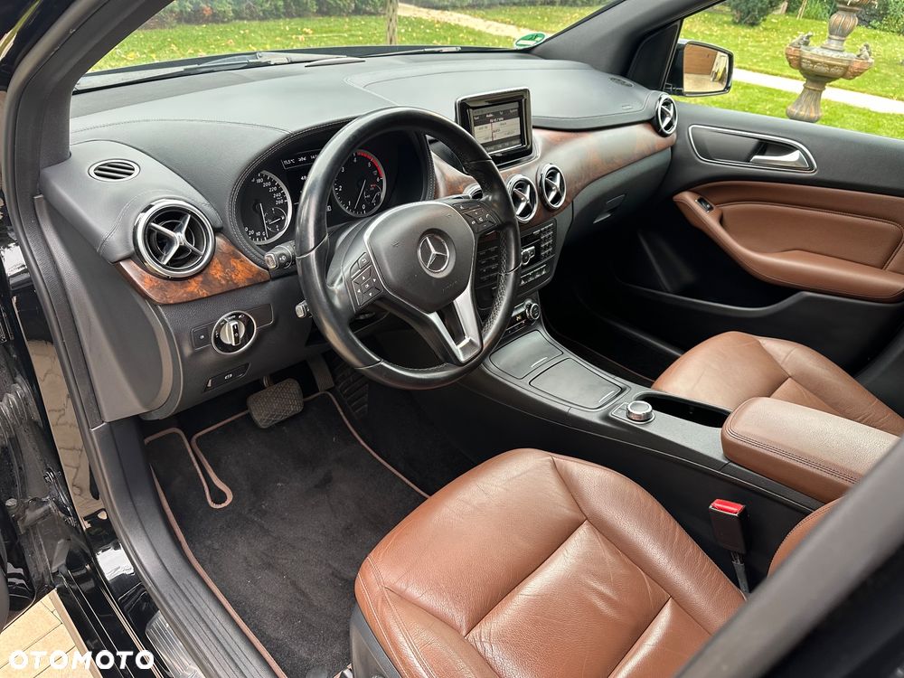Mercedes-Benz Klasa B 200 CDI (BlueEFFICIENCY) 7G-DCT - 13