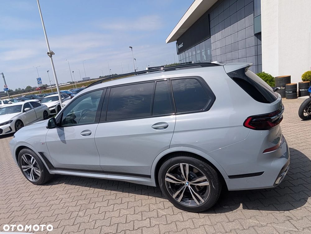 BMW X7 - 8