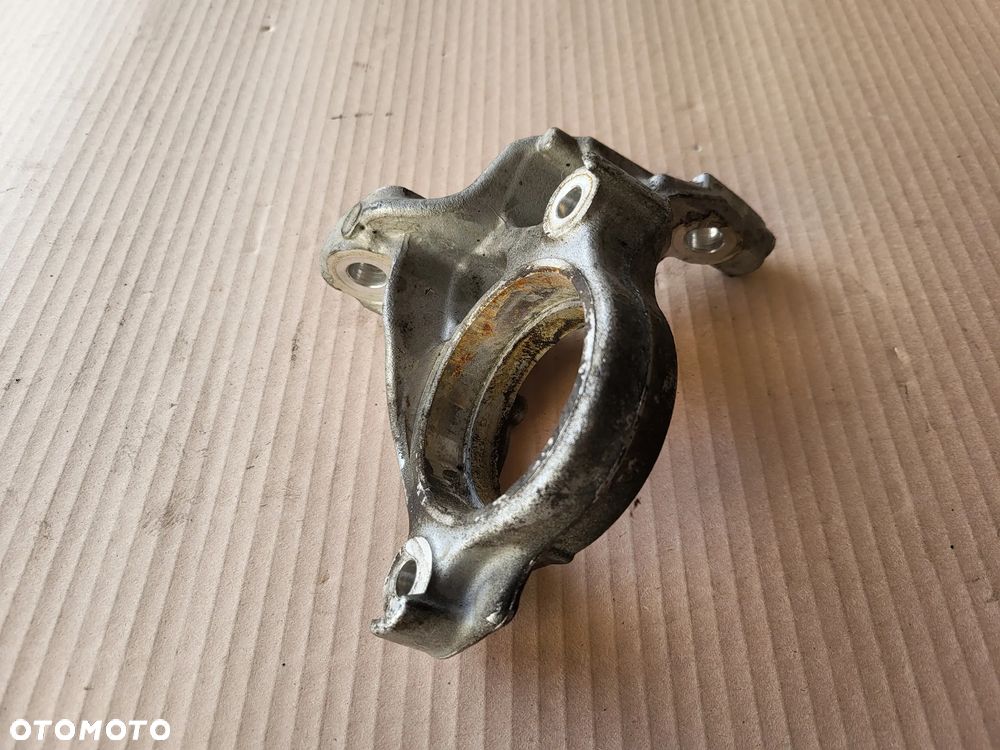 Podpora półosi łapa Citroen C4 Picasso II 1.6 e HDI - 1