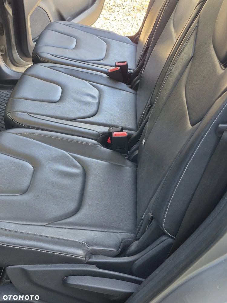 Ford S-Max 2.0 TDCi 4WD Titanium PowerShift - 30