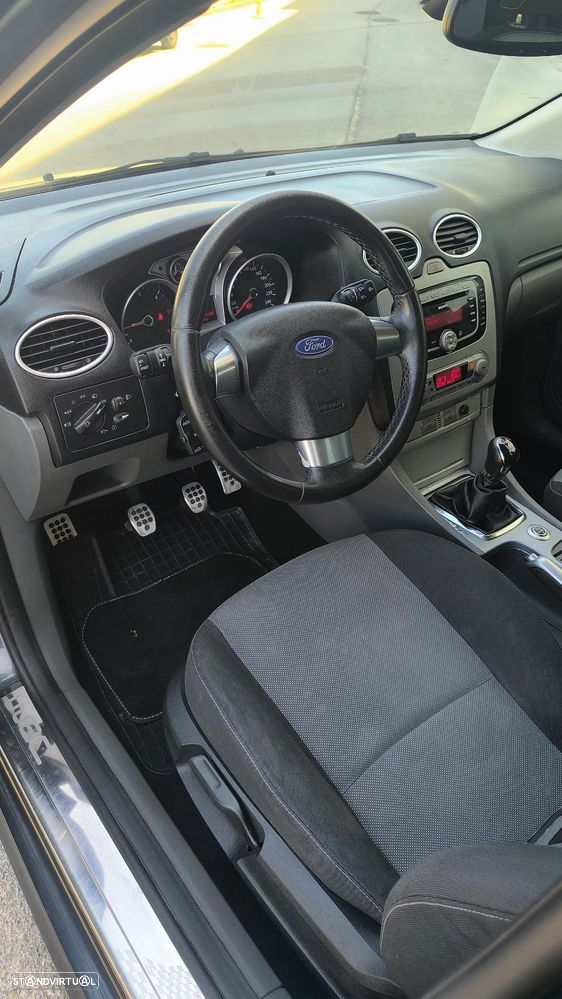 Ford Focus SW 1.6 TDCi Sport WRC - 36