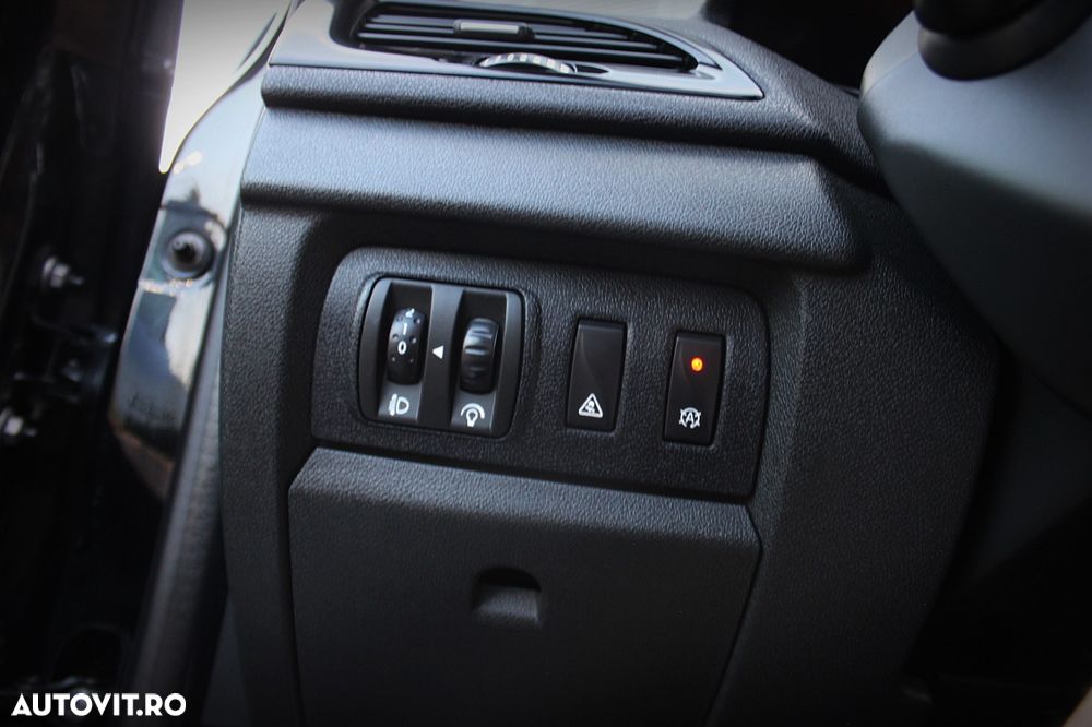 Renault Megane ENERGY dCi 110 Start & Stop Bose Edition - 14