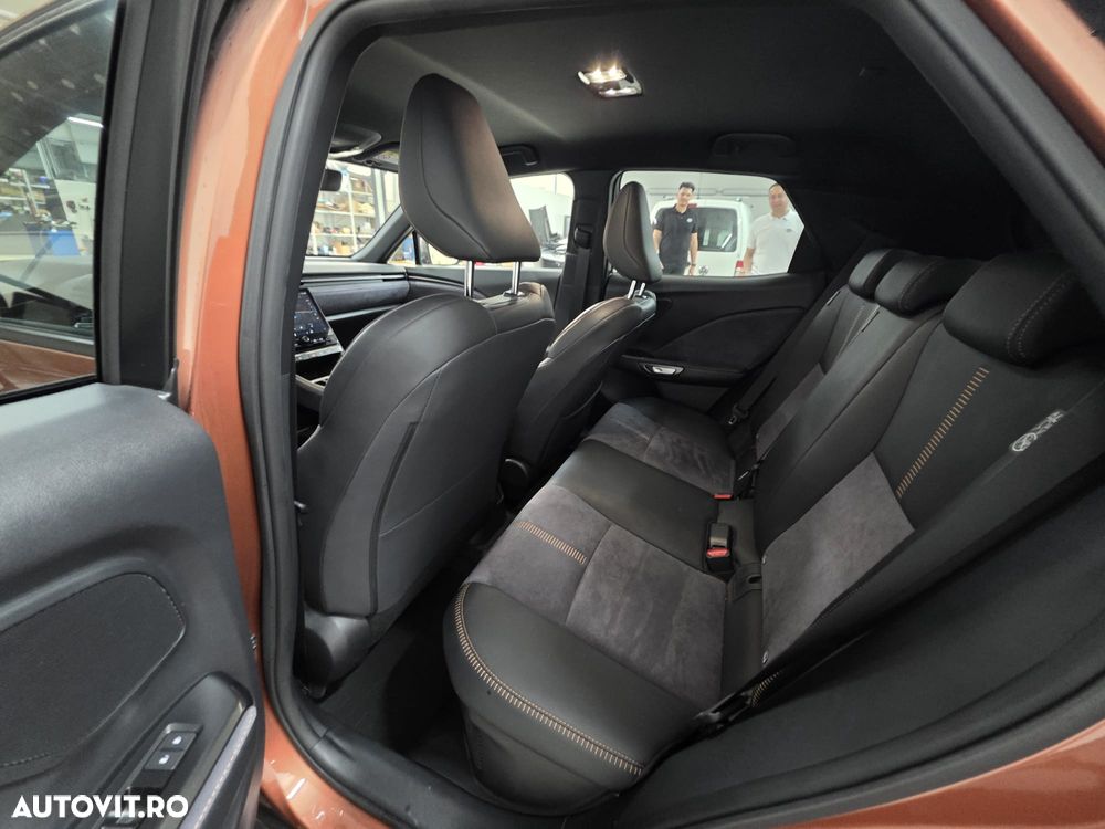 Lexus LBX - 21