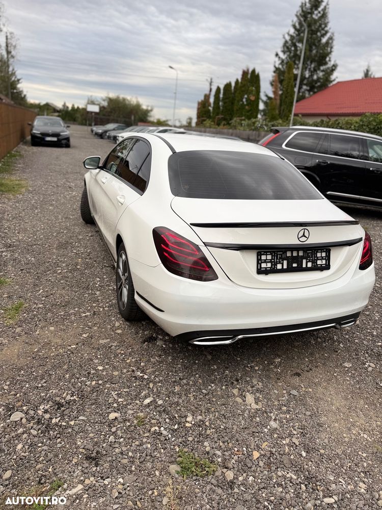 Mercedes-Benz C - 3