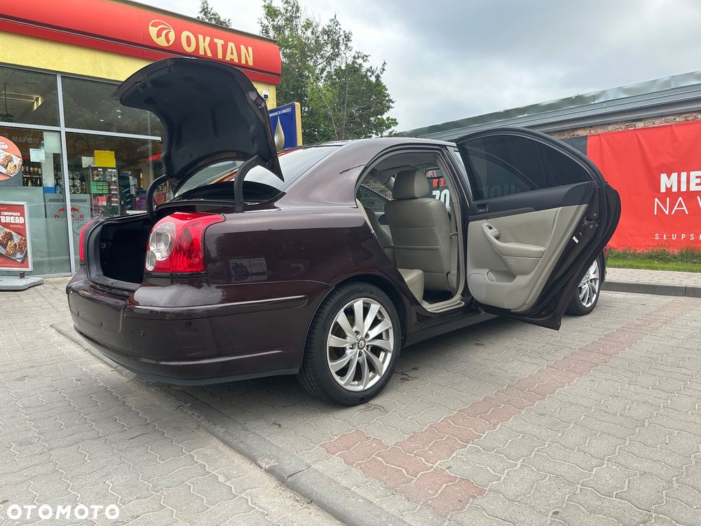 Toyota Avensis 2.2 D-4D Sol plus Premium - 5