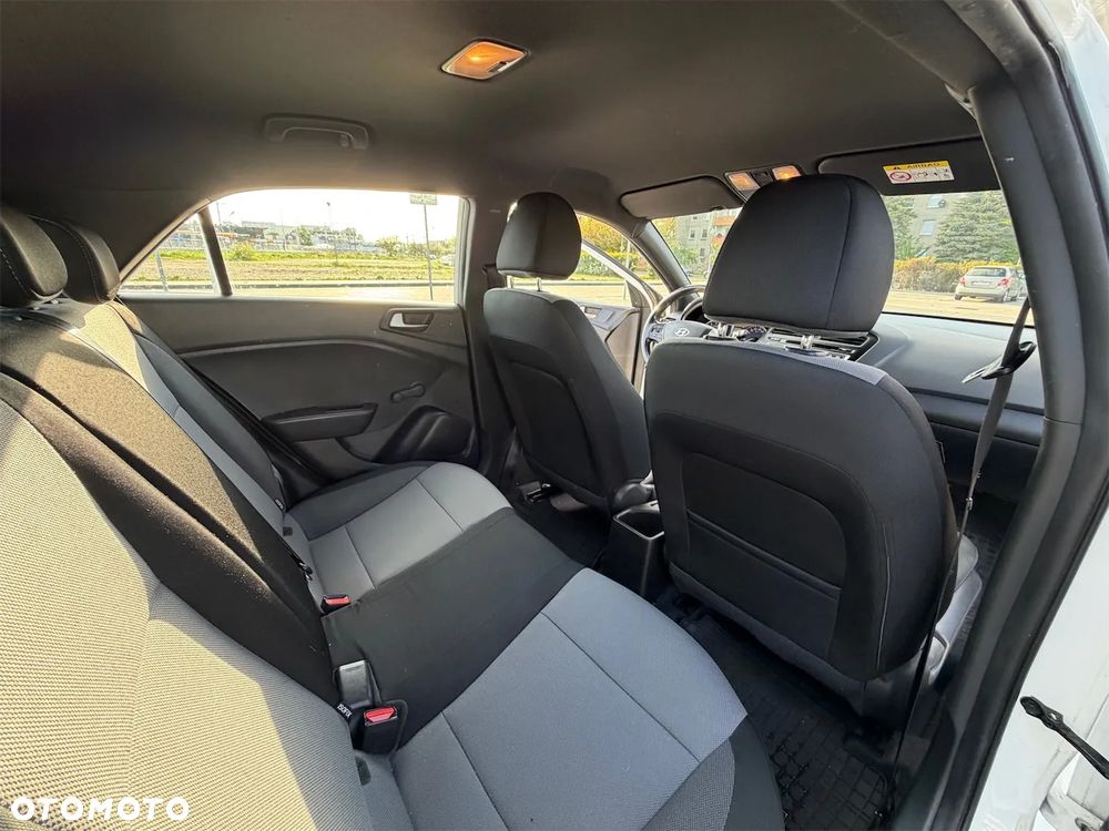 Hyundai i20 1.2 Comfort - 12