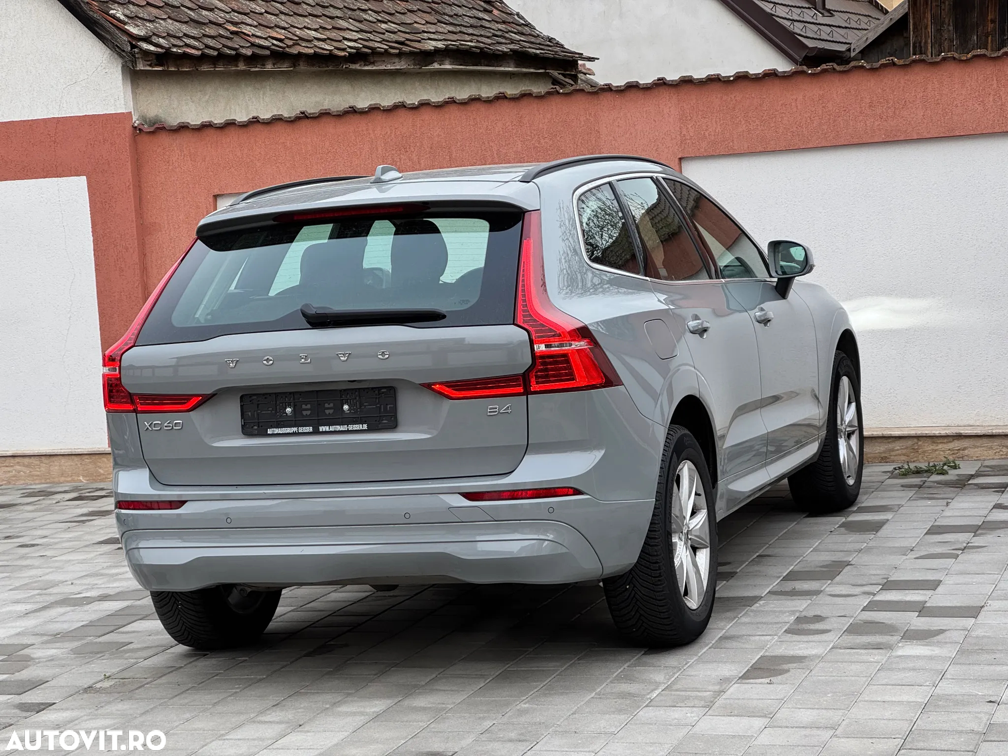 Volvo XC 60 B4 D AWD Core - 8