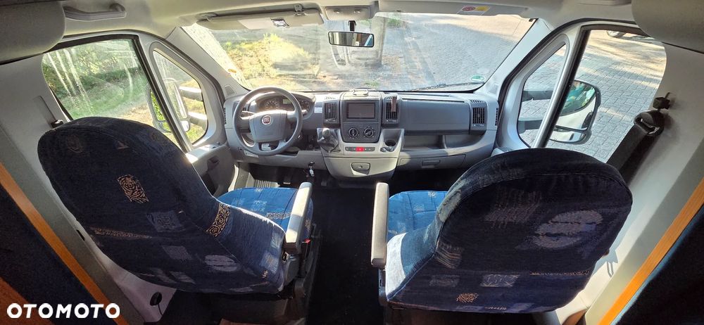 Chausson Trigano F12 - 28