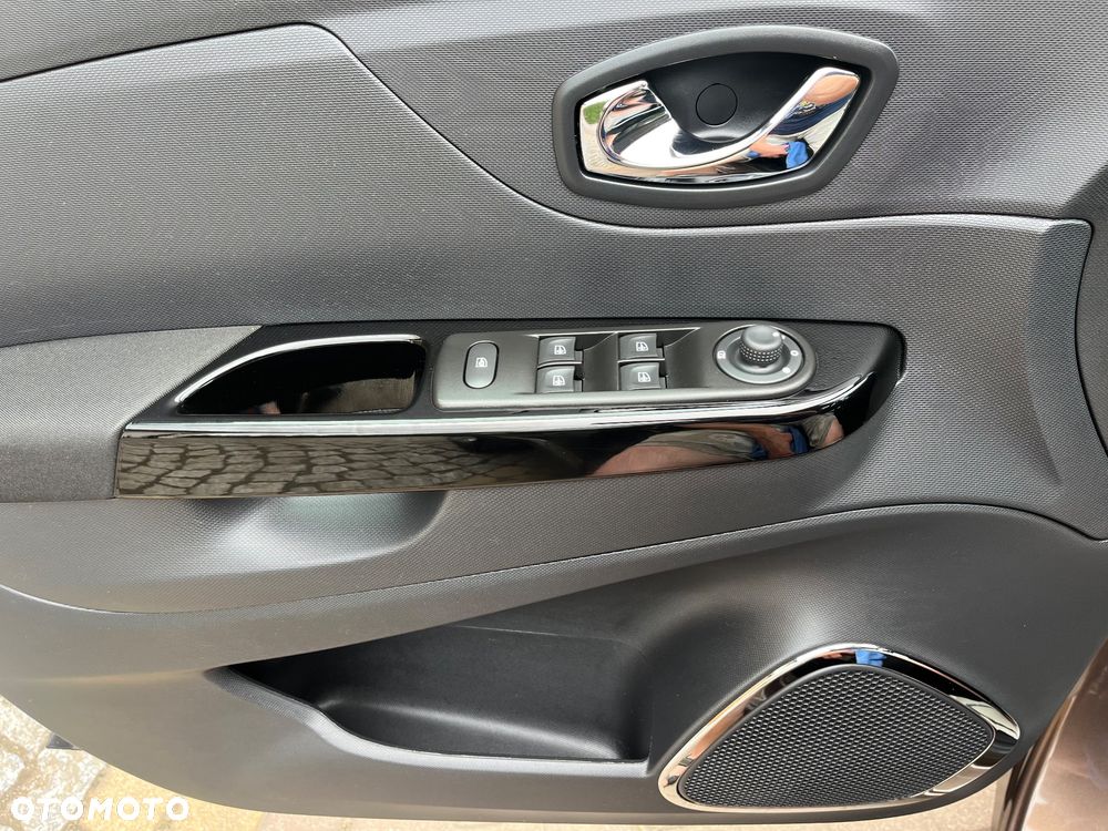 Renault Captur - 34