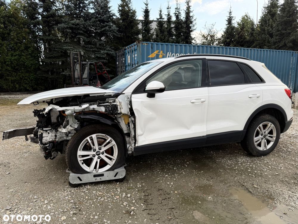 Audi Q3 45 TFSIe S tronic S line - 8