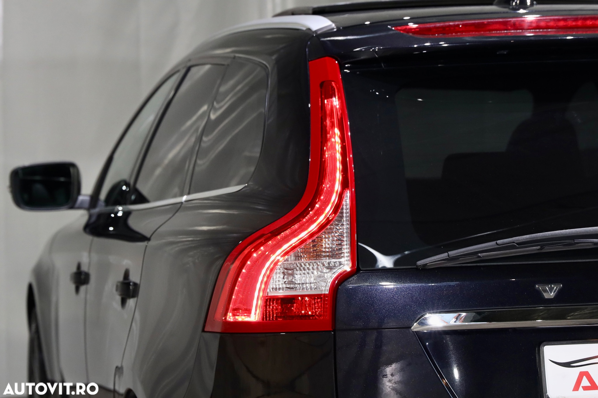 Volvo XC 60 D4 Geartronic Momentum - 36