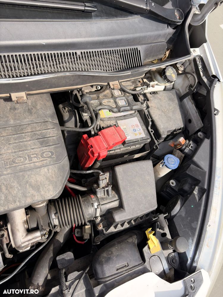 Ford B-Max - 32