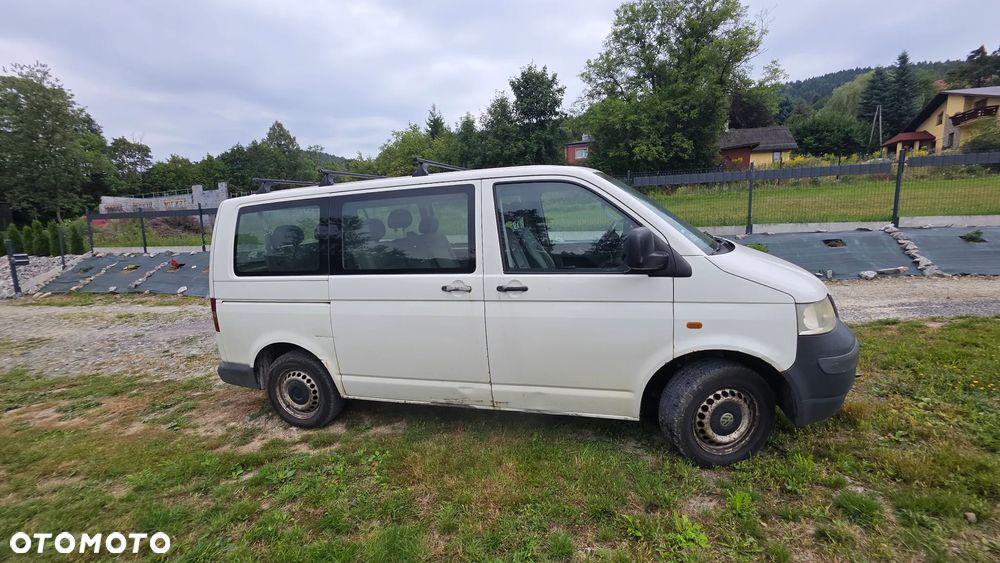 Volkswagen Transporter - 1